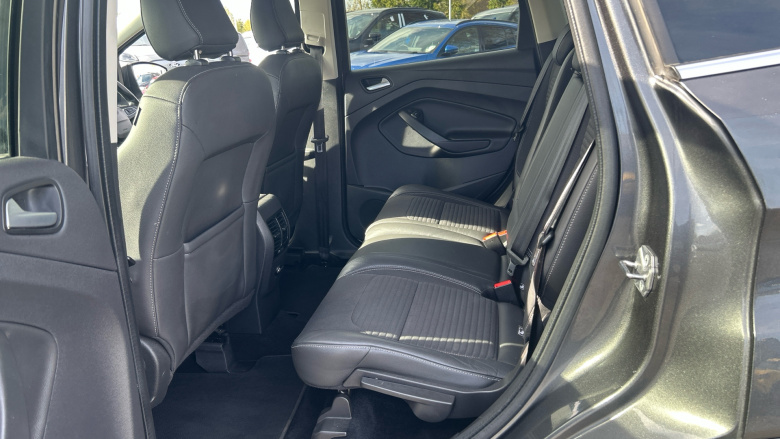 Ford Kuga 1.5 TDCi Titanium 5dr Auto 2WD Diesel Estate